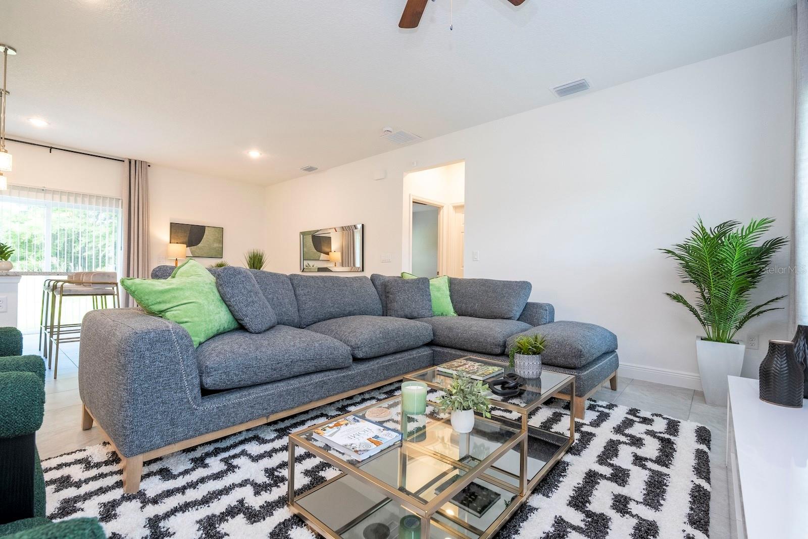 MARION OAKS UN ELEVEN - Residential