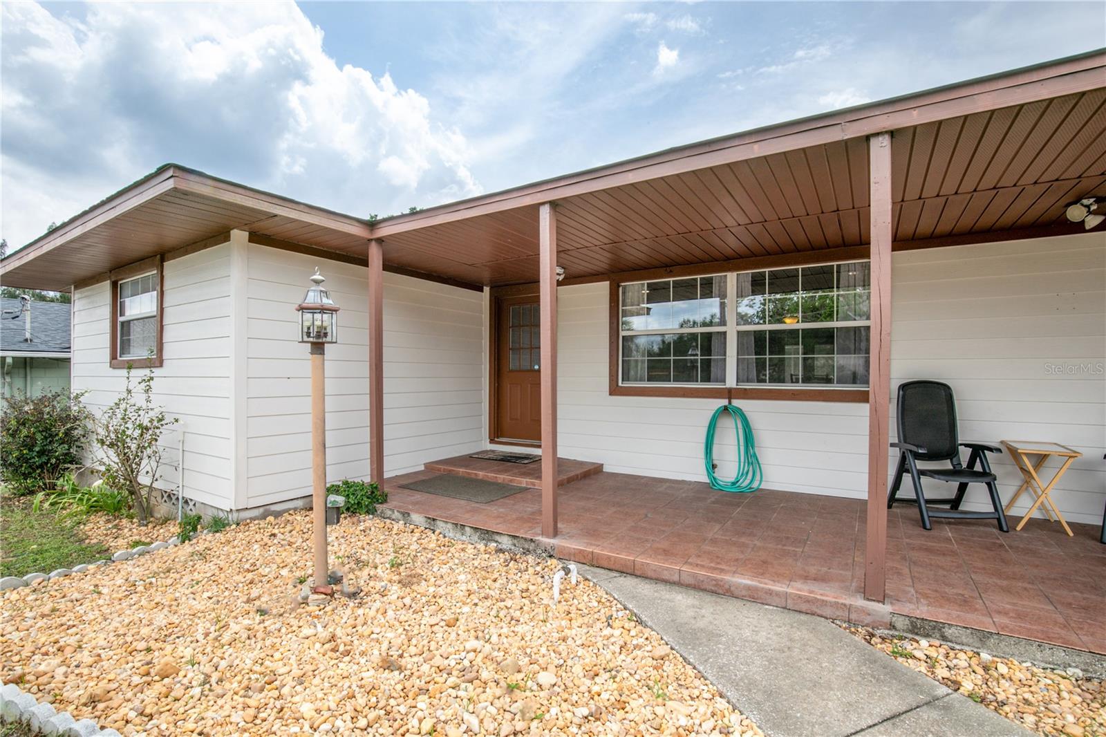 800 JEFFERIS COURT