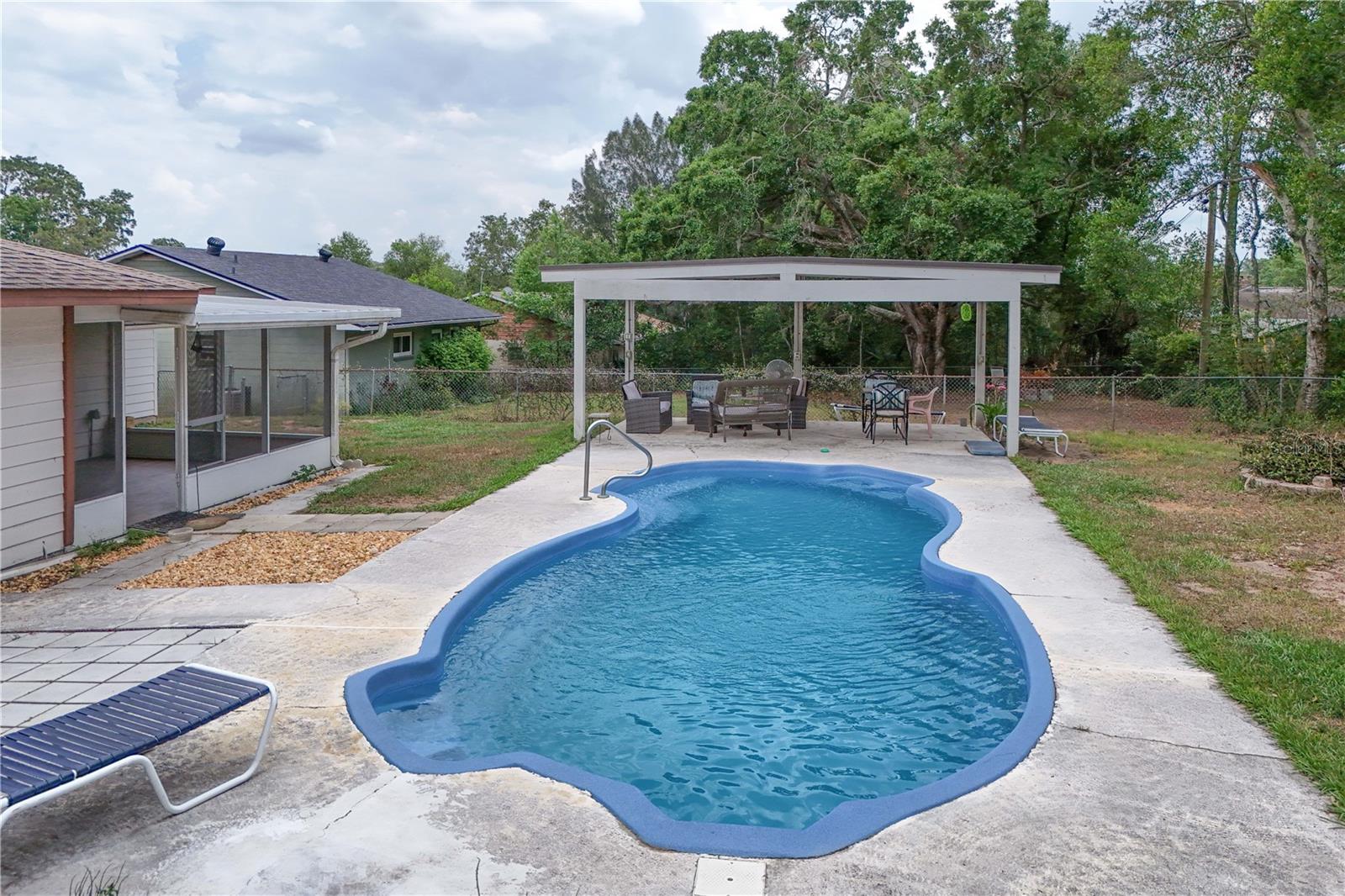 800 JEFFERIS COURT