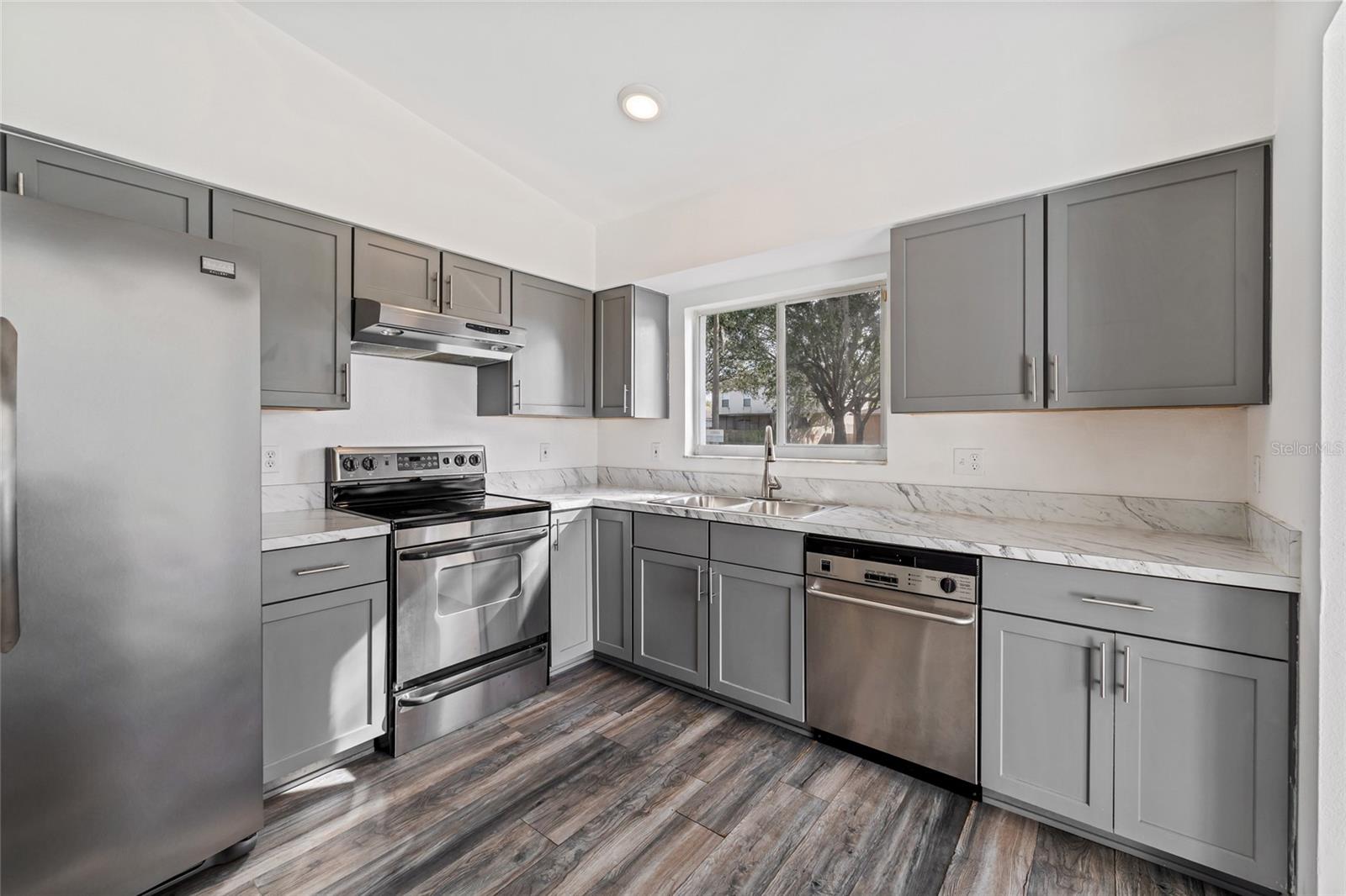 CANOE CREEK ESTATES PH 2 - Residential