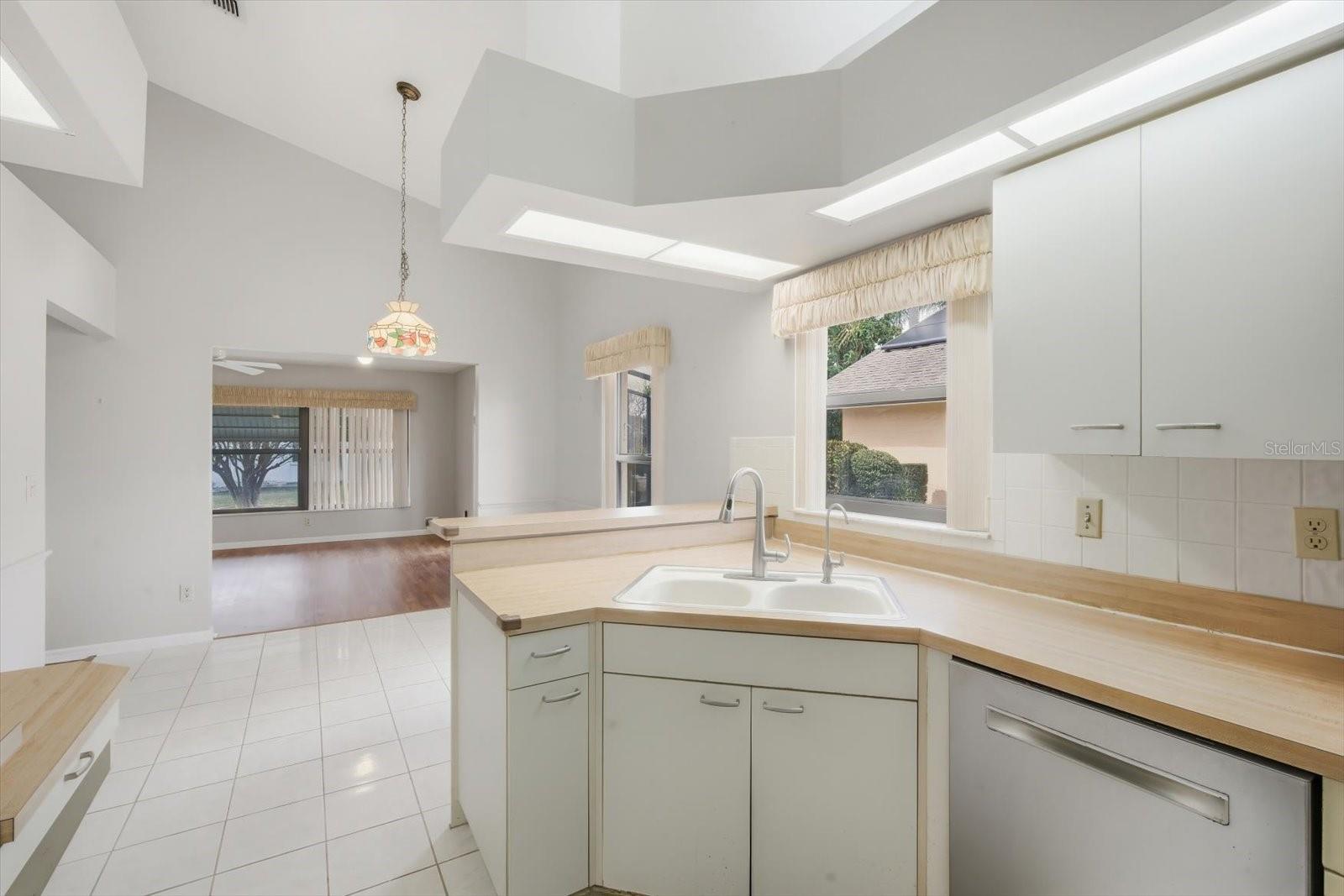 SUN CITY CENTER UNIT 49 - Residential