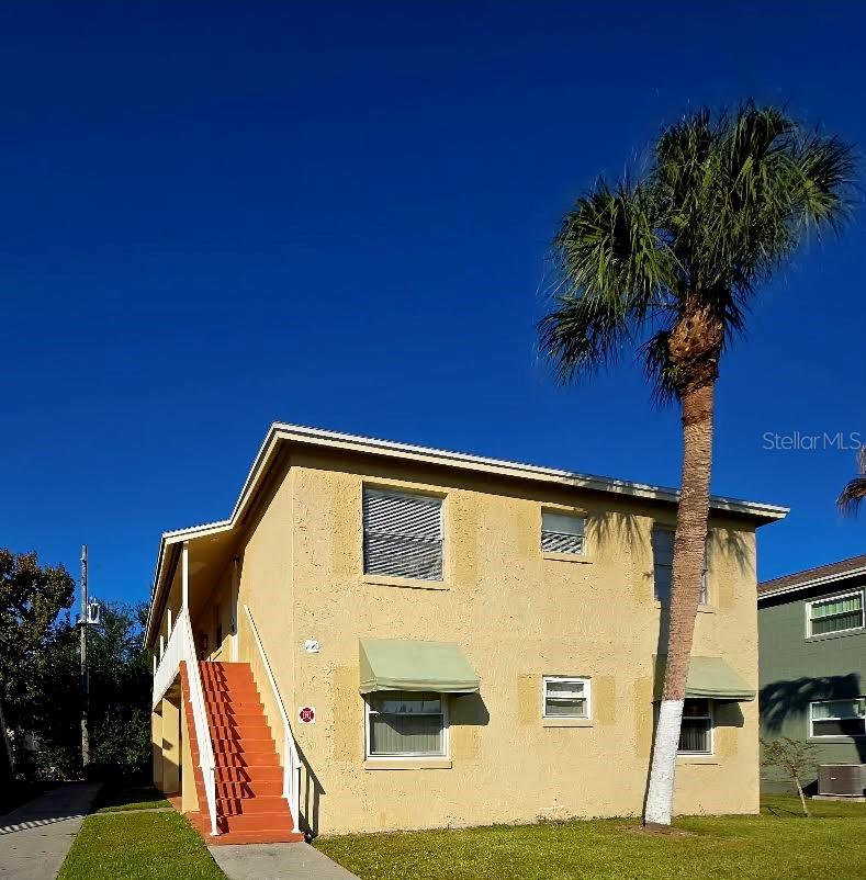 PALM GARDENS CONDO - Residential Lease