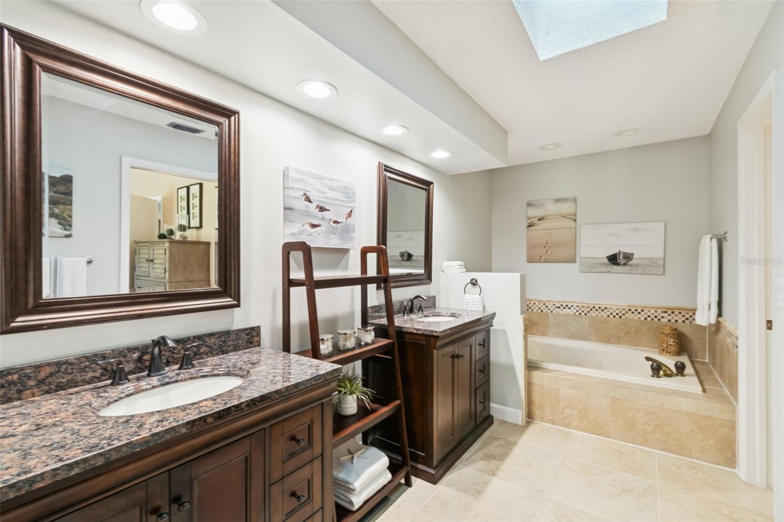 ORANGE TREE COUNTRY CLUBA - Residential