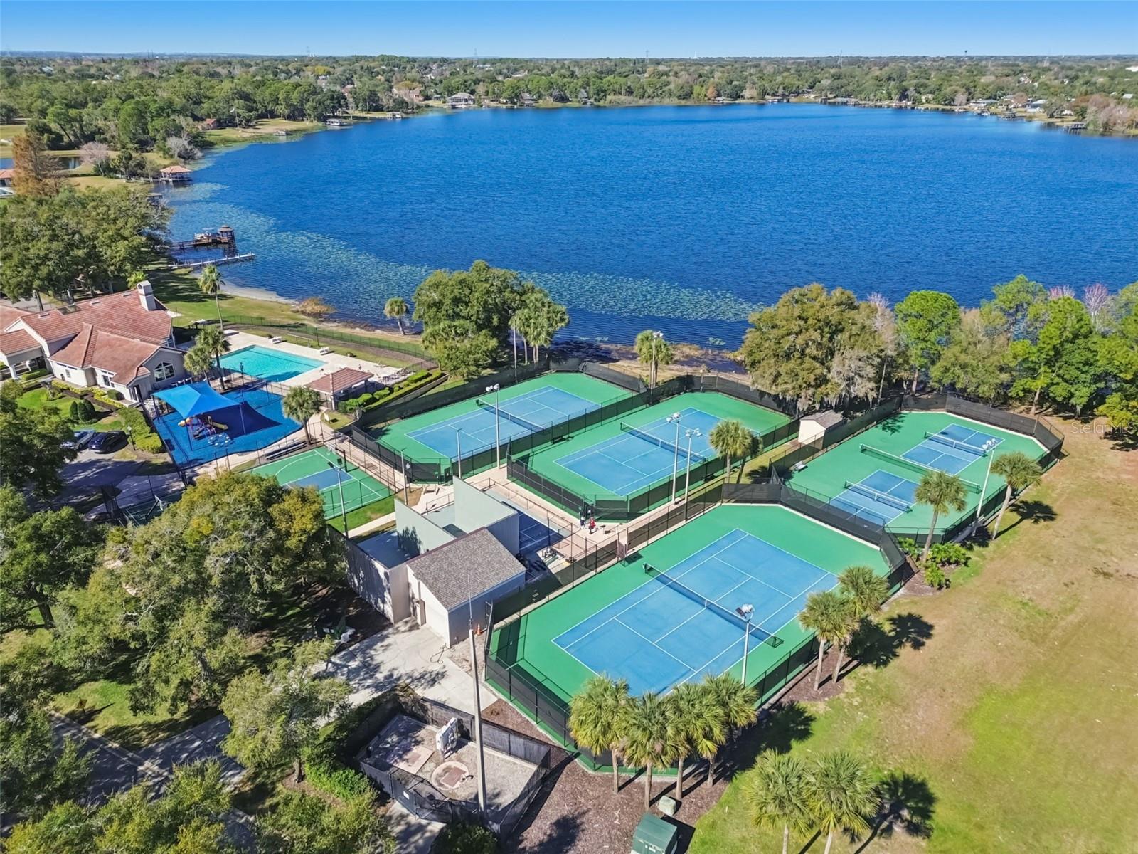 ORANGE TREE COUNTRY CLUBA - Residential