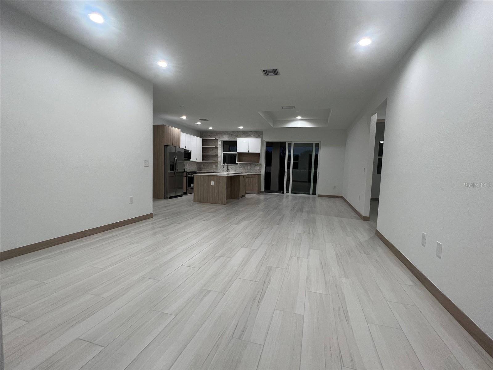 PORT CHARLOTTE SUB 12 - Residential Lease