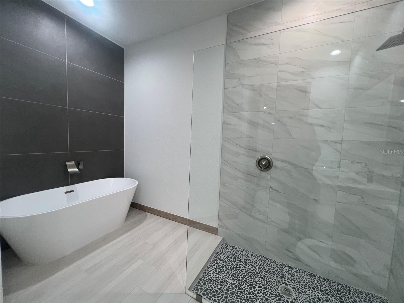 PORT CHARLOTTE SUB 12 - Residential Lease