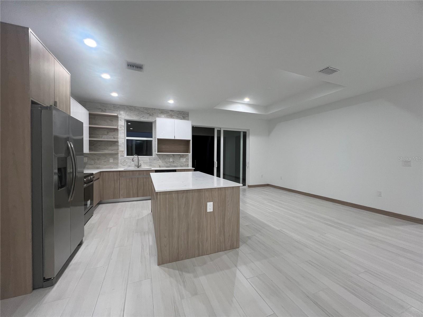 PORT CHARLOTTE SUB 12 - Residential Lease