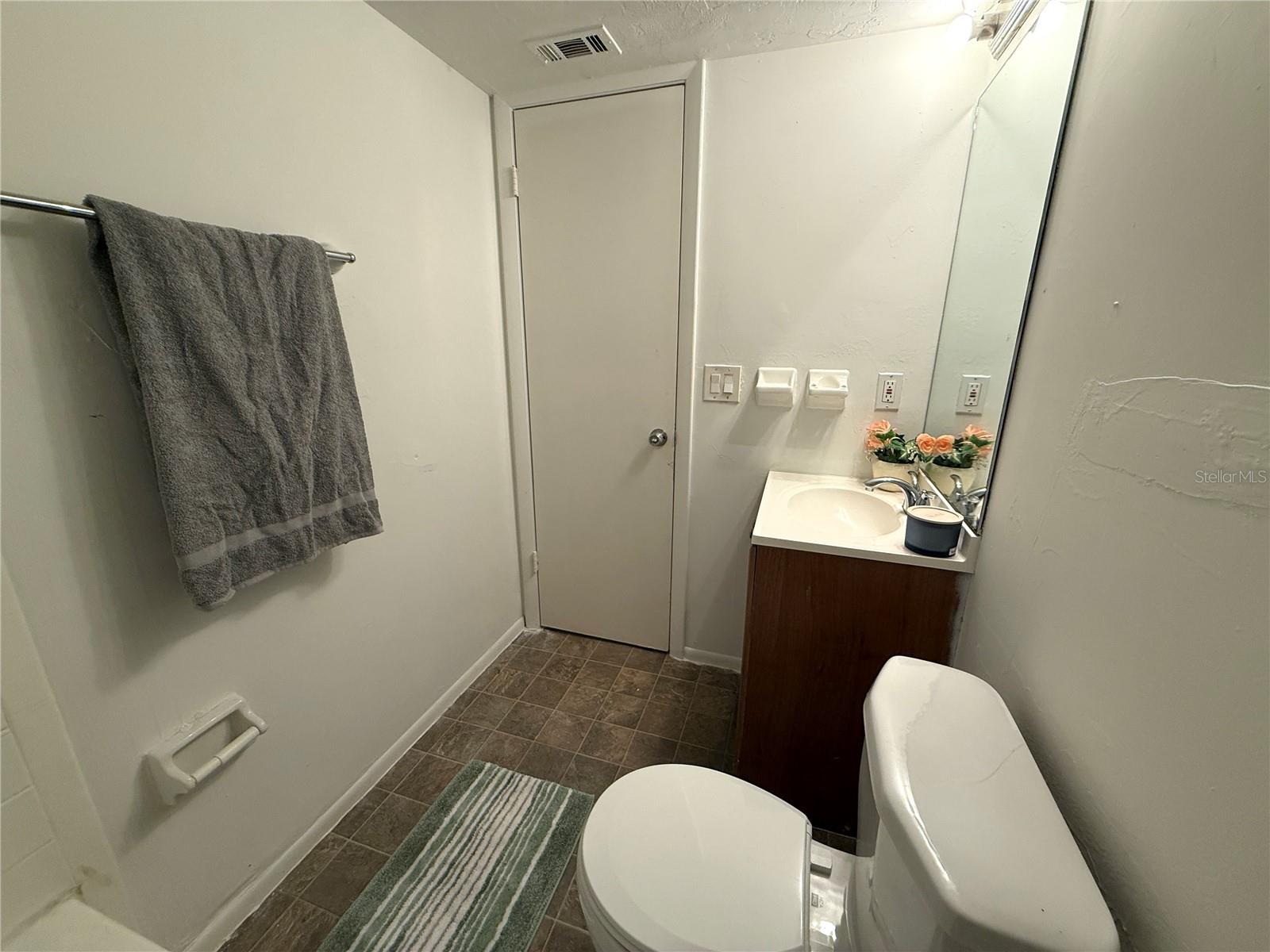 CEDAR RIDGE VILLAS - Residential Lease