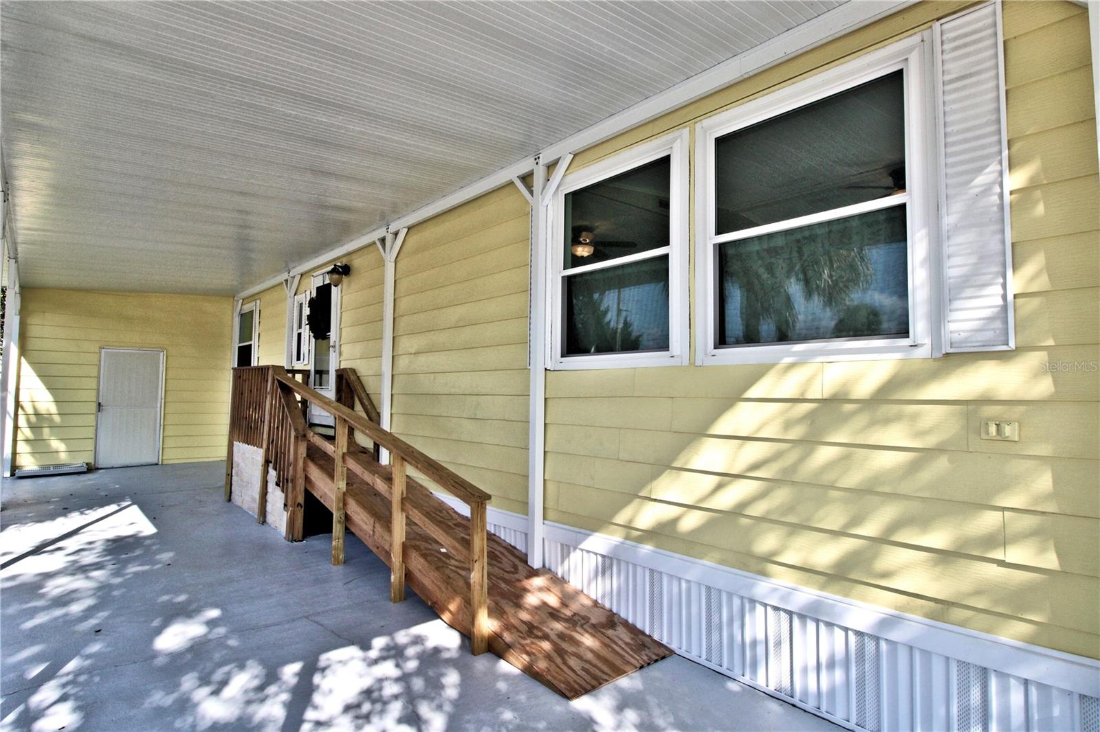 LAUREL WOOD MOBILE ESTATES UNIT 4 - Residential