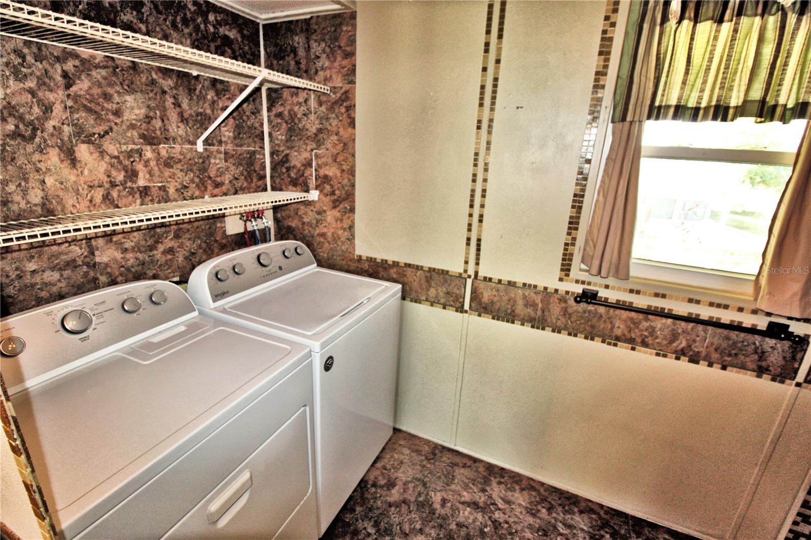 LAUREL WOOD MOBILE ESTATES UNIT 4 - Residential