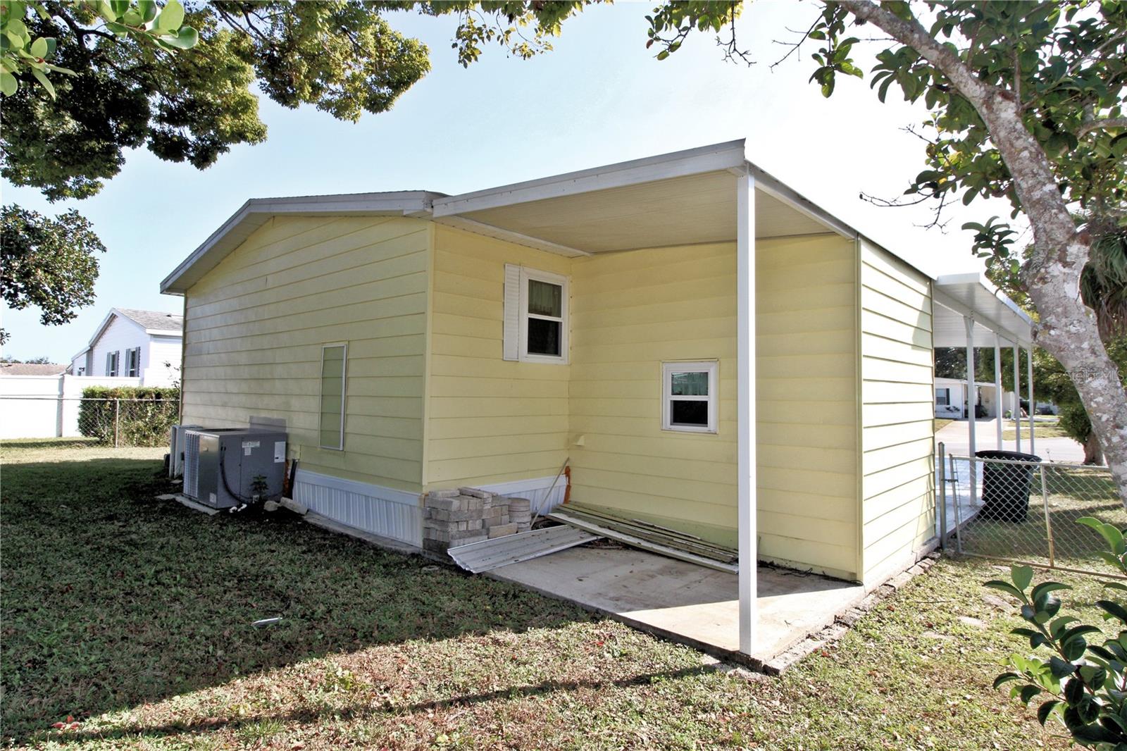 LAUREL WOOD MOBILE ESTATES UNIT 4 - Residential