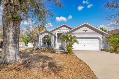 Photo of 102 Ethan Avenue, Davenport, FL 33897 (MLS # O6343555) Photo of 102 Ethan Avenue, Davenport, FL 33897 (MLS # O6343555)
