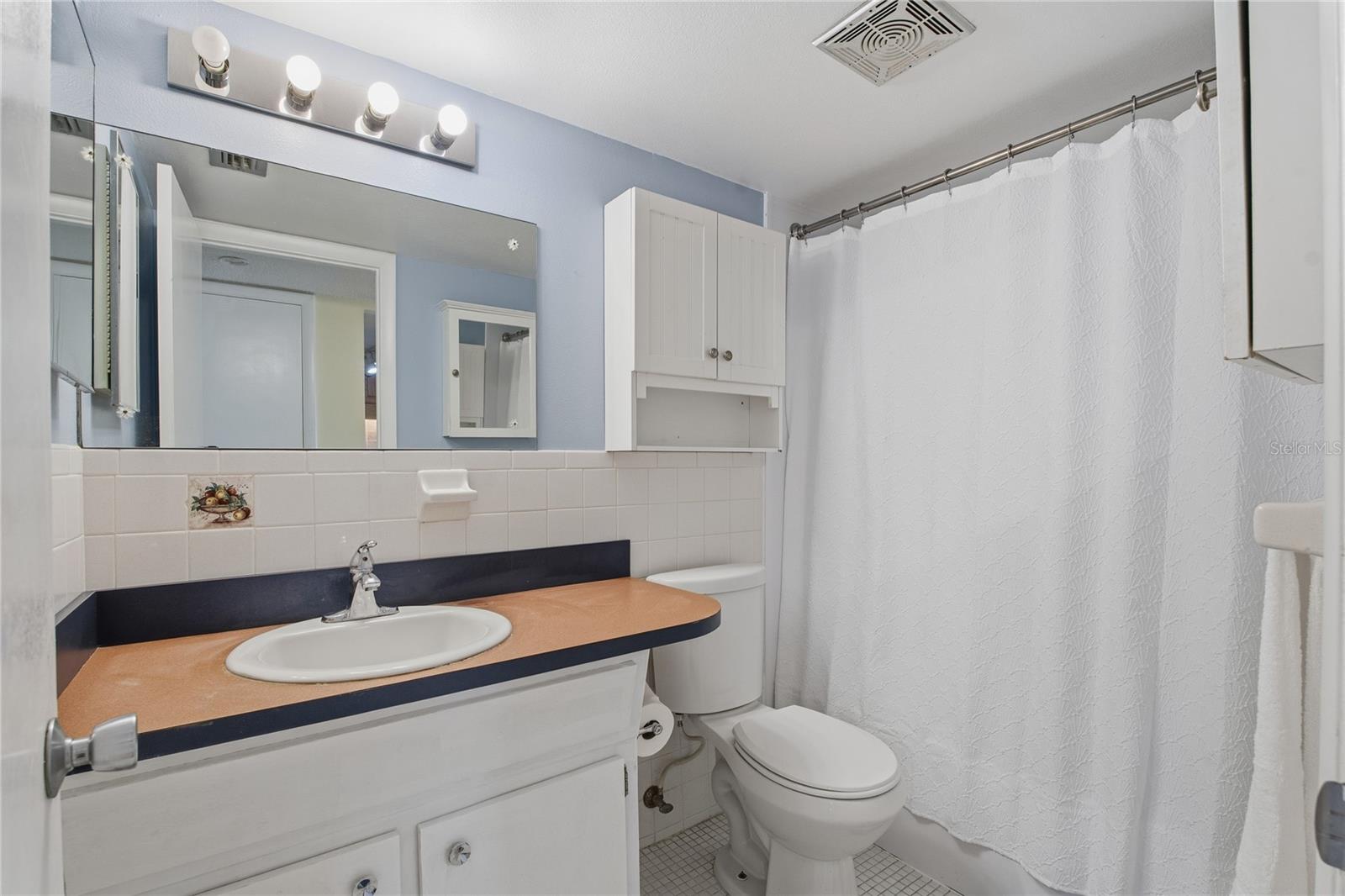 ON TOP OF THE WORLD - Residential