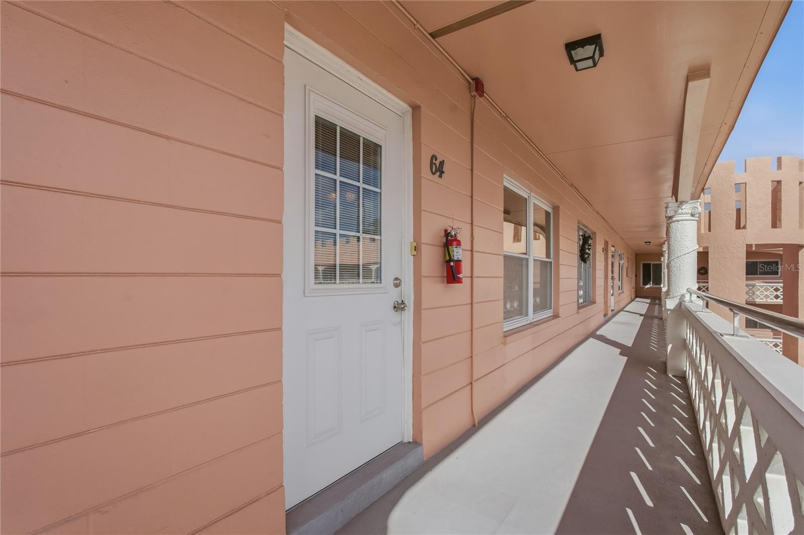 ON TOP OF THE WORLD - Residential