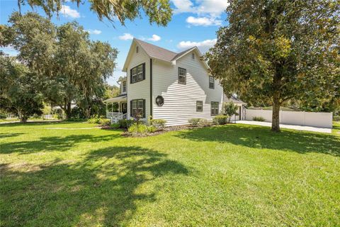 Tiny photo for 6100 Avenue F, Mc Intosh, FL 32664 (MLS # OM710203)