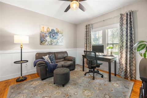 Tiny photo for 6100 Avenue F, Mc Intosh, FL 32664 (MLS # OM710203)