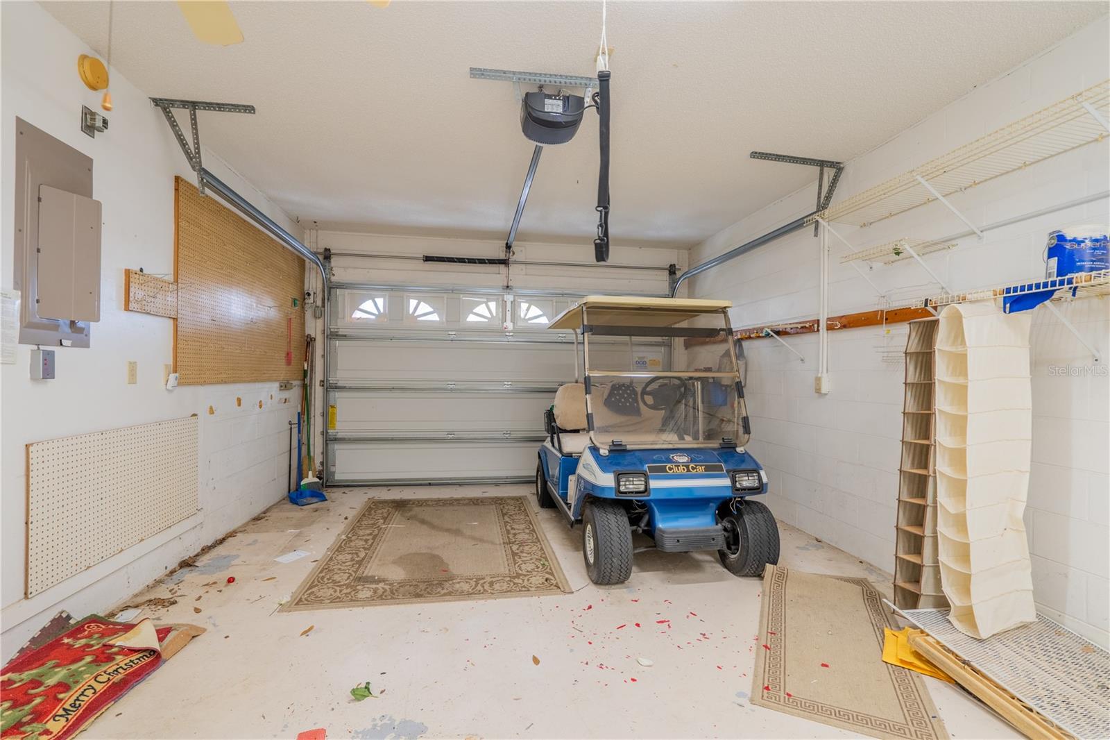 CIRCLE SQUARE WOODS #Y - Residential