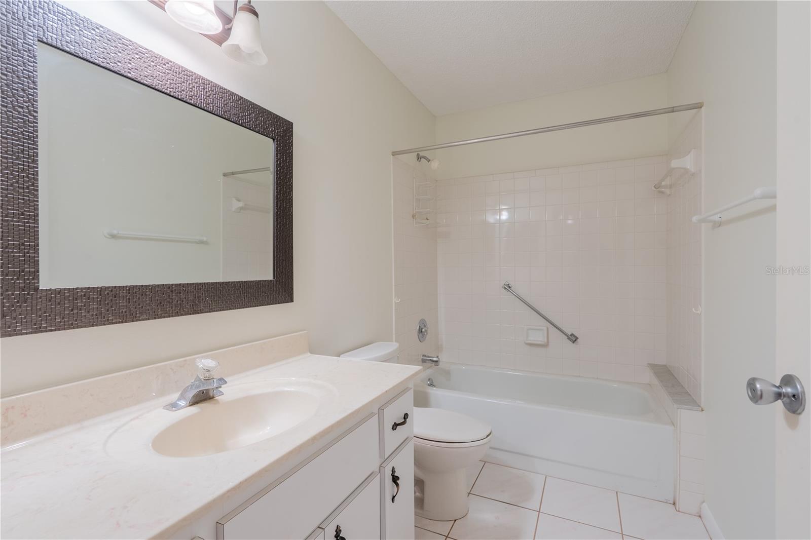 CIRCLE SQUARE WOODS #Y - Residential