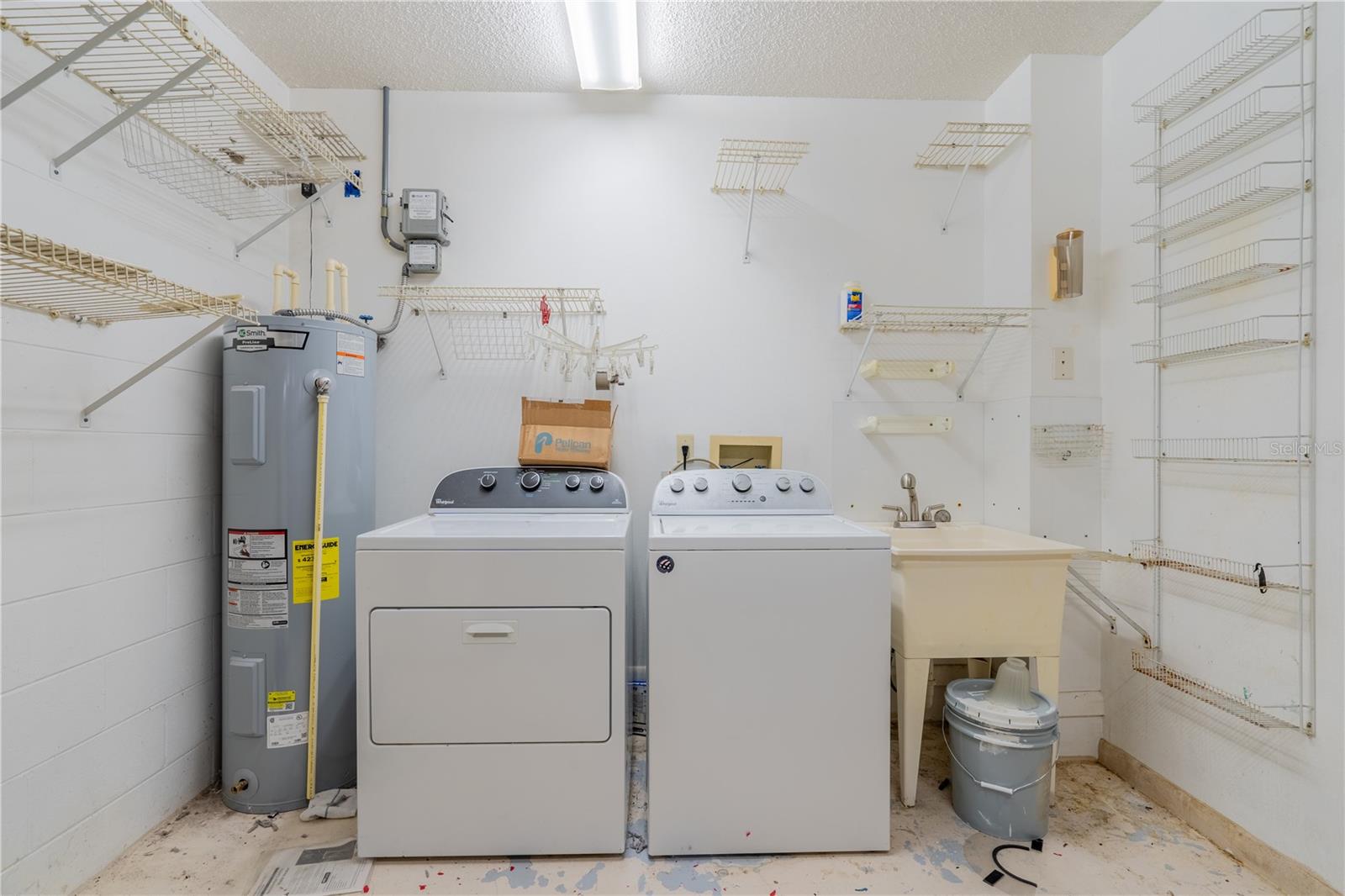 CIRCLE SQUARE WOODS #Y - Residential