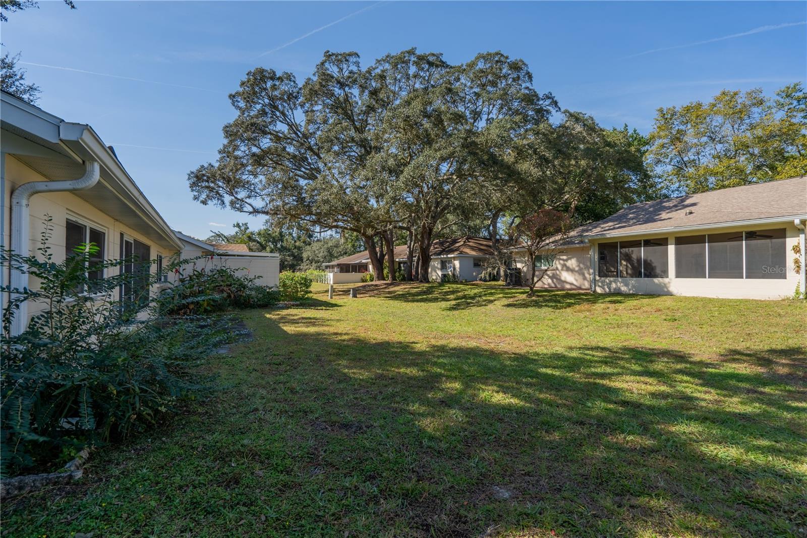 CIRCLE SQUARE WOODS #Y - Residential