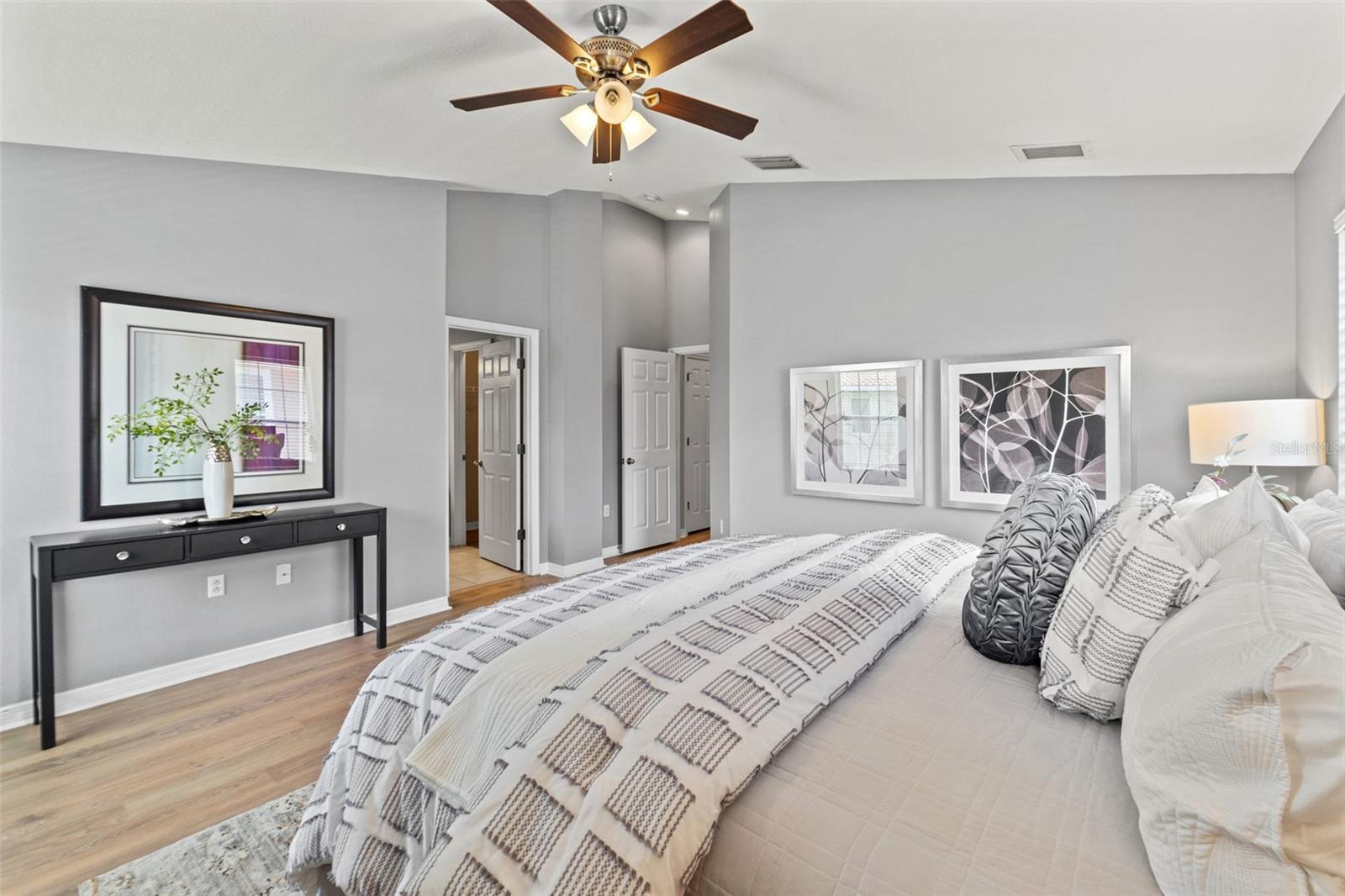 BAY BREEZE COVE - Residential