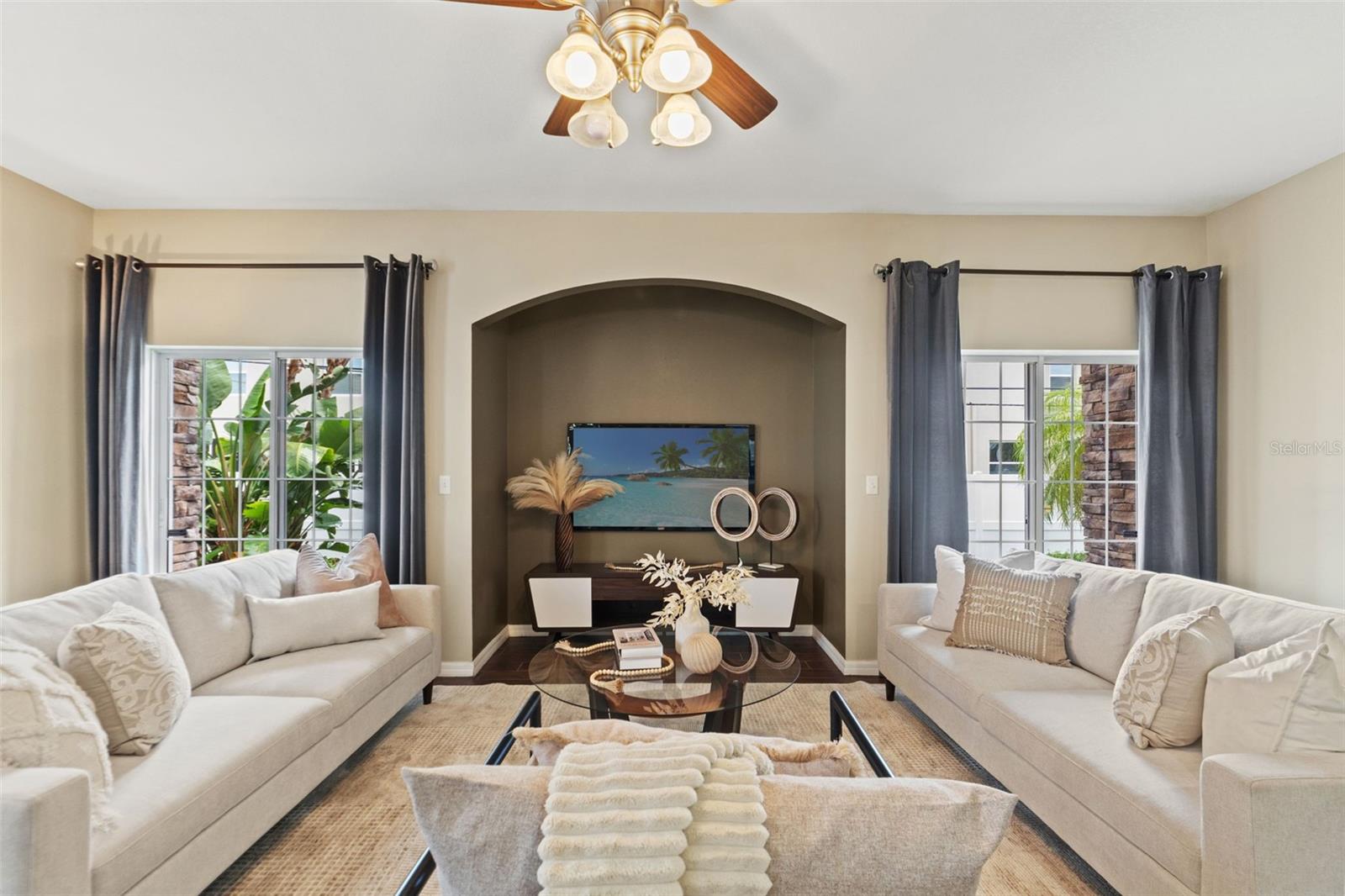 BAY BREEZE COVE - Residential