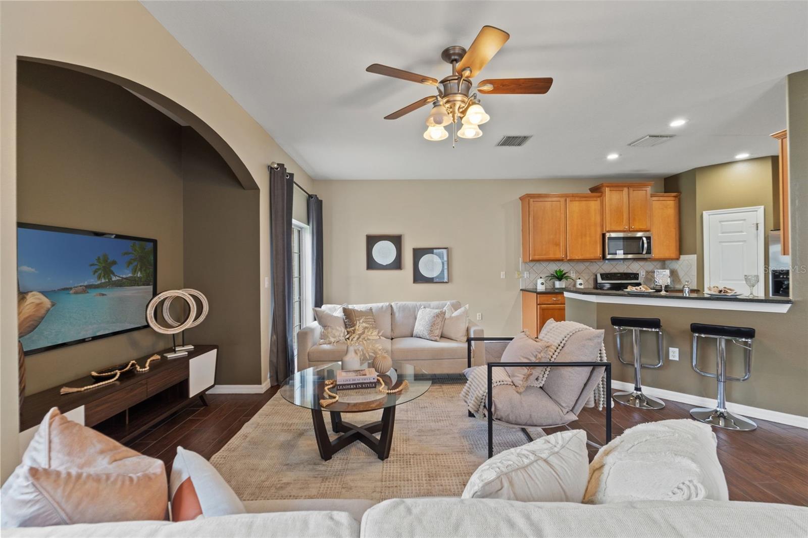 BAY BREEZE COVE - Residential