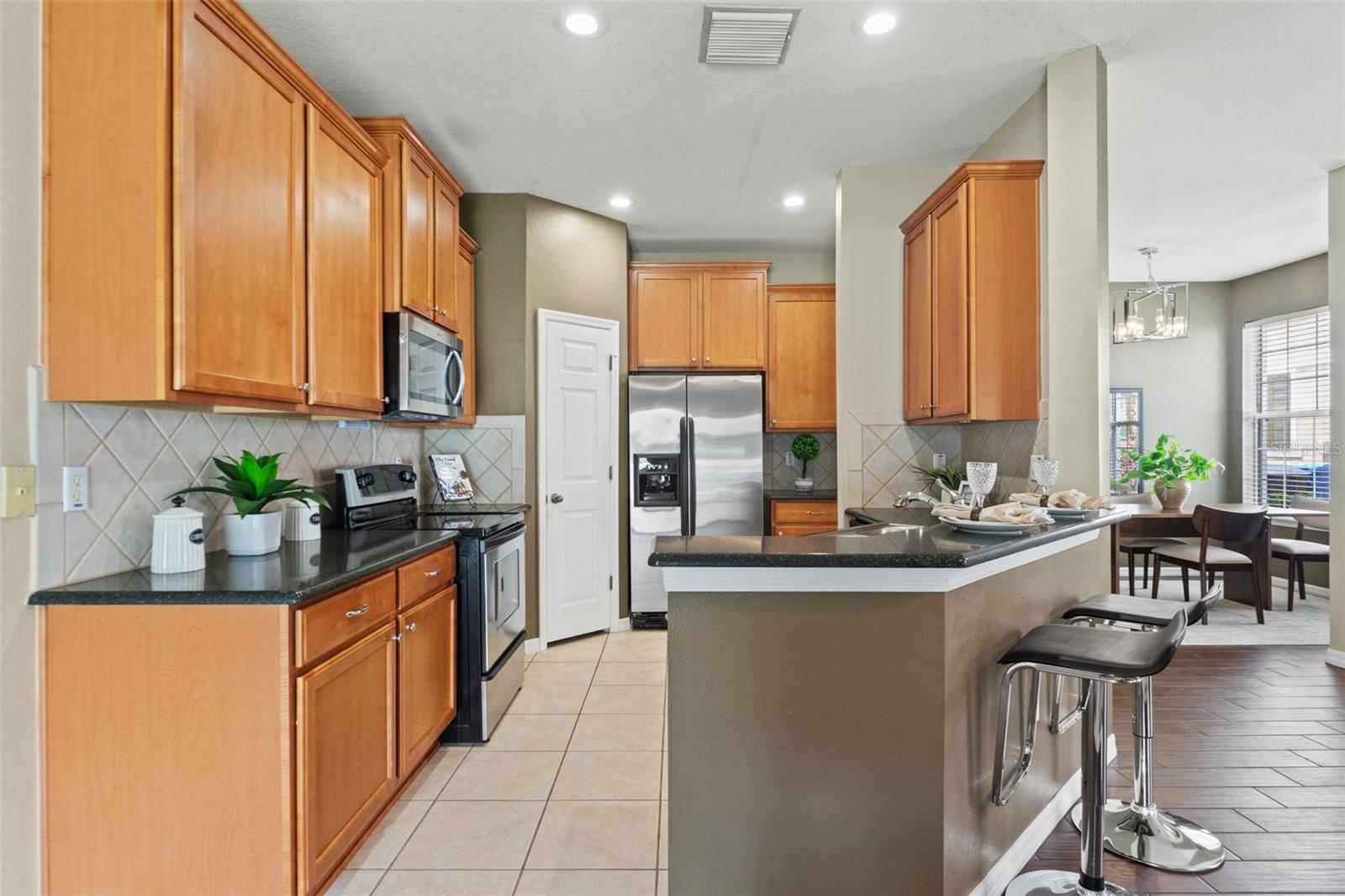 BAY BREEZE COVE - Residential