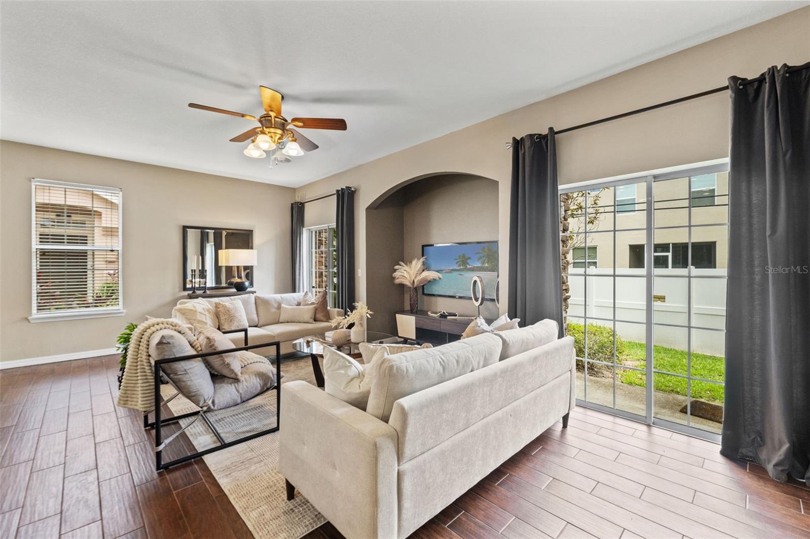 BAY BREEZE COVE - Residential