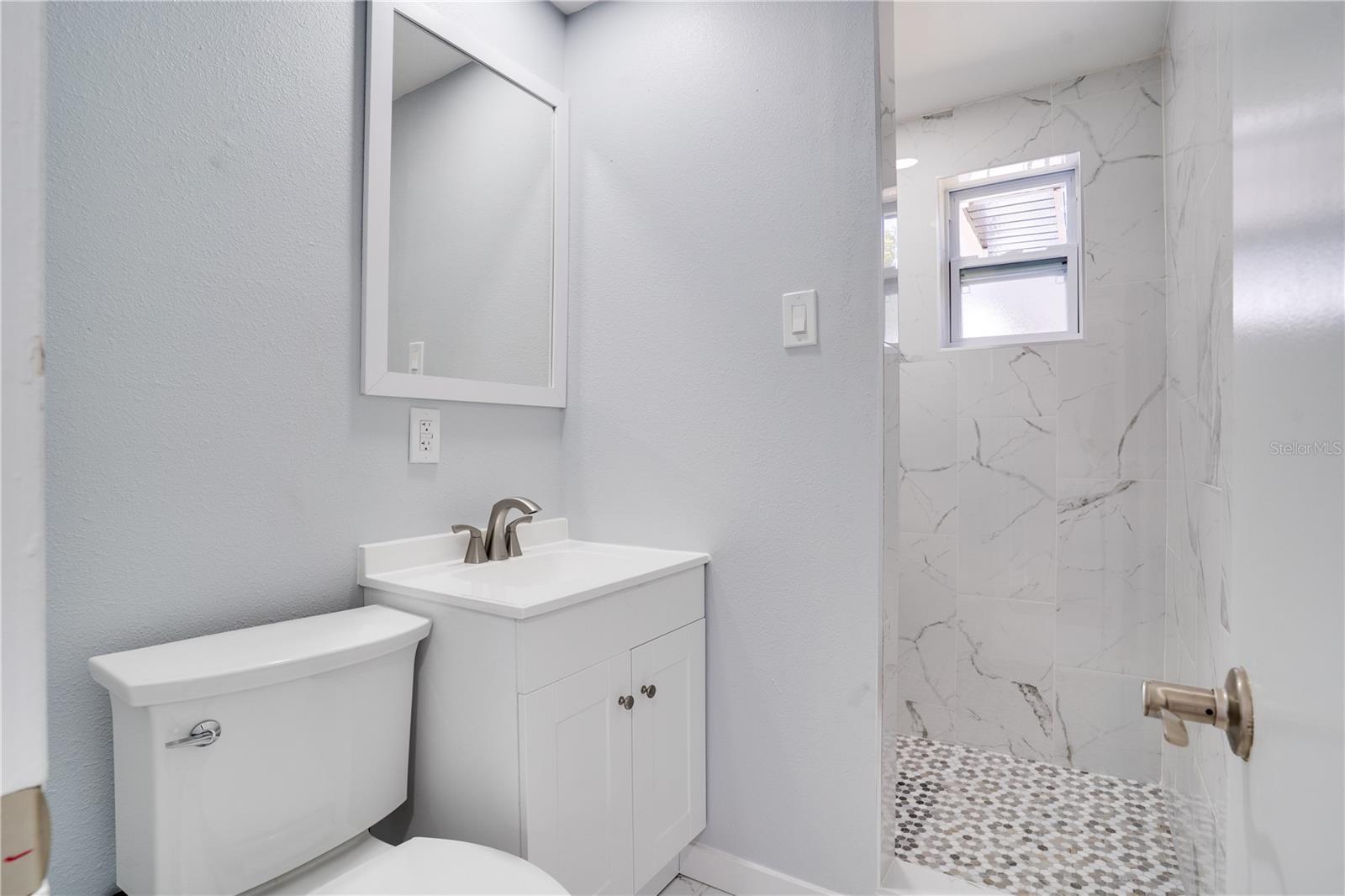 BAY BREEZE - Residential