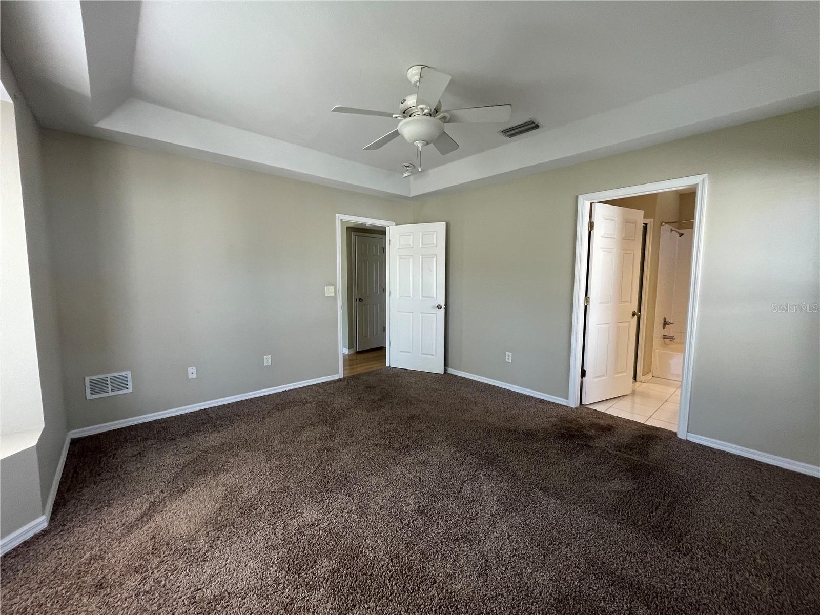 6622 SUMMER COVE DRIVE