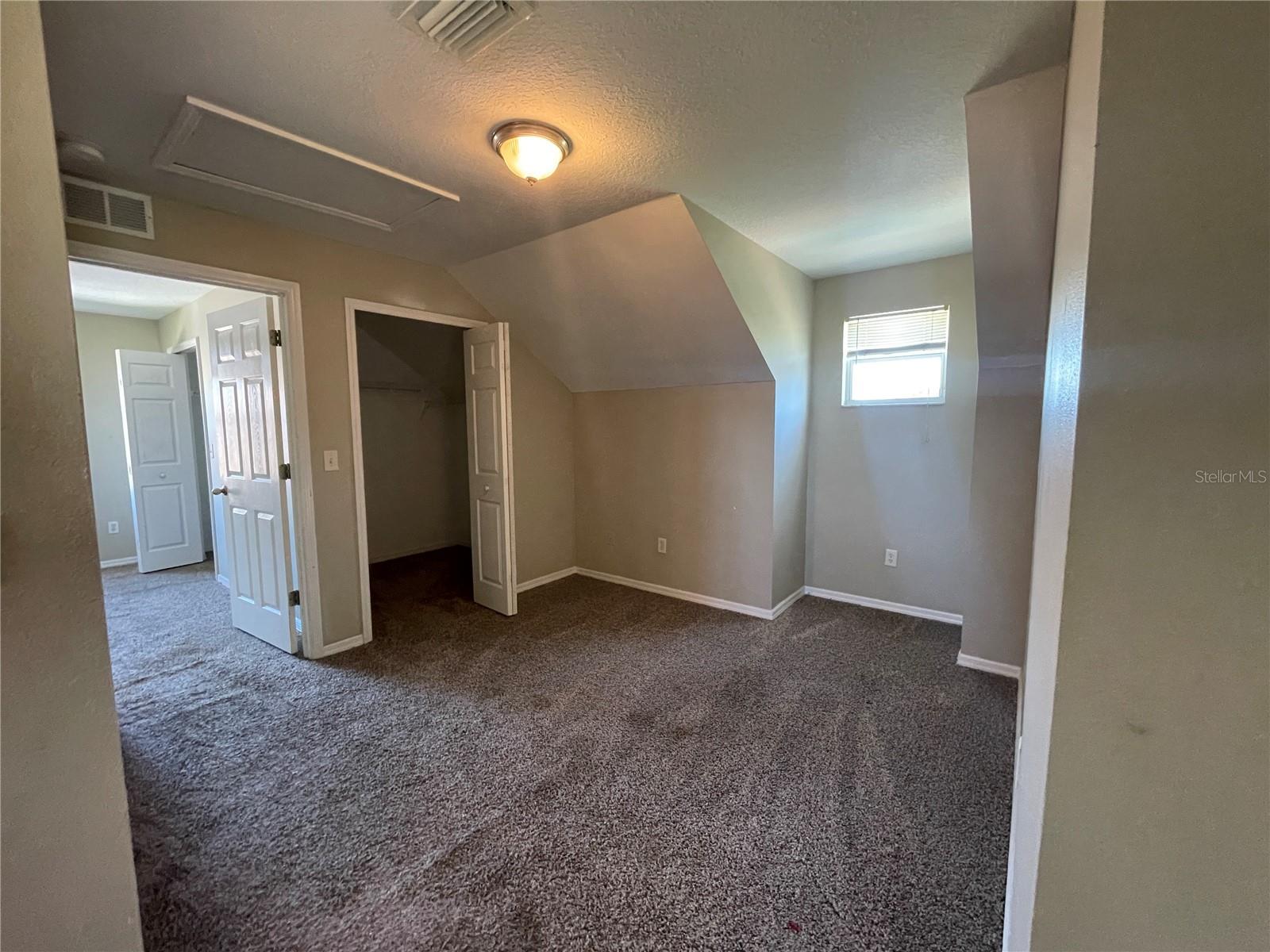 6622 SUMMER COVE DRIVE