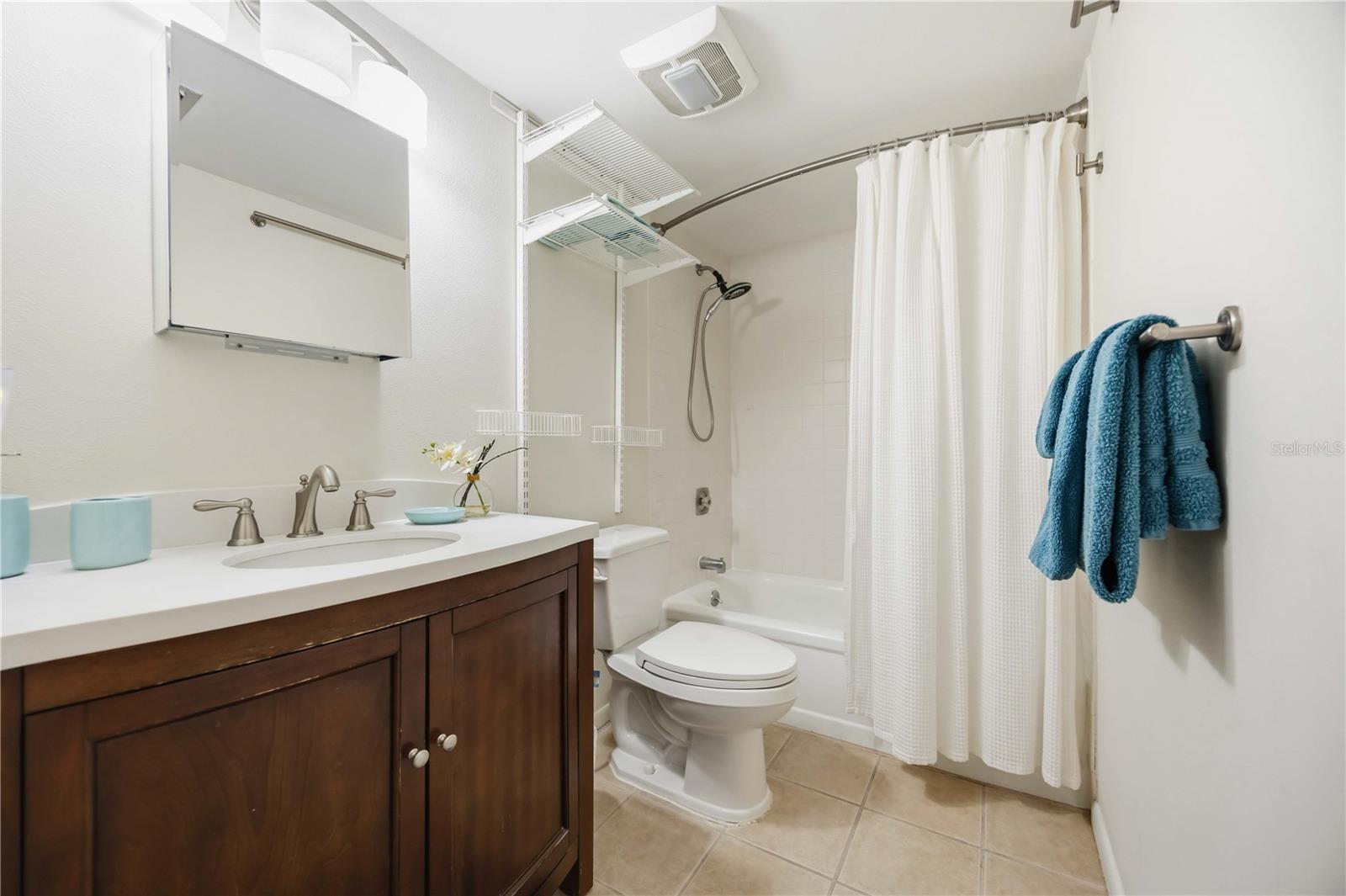 PELICAN COVE XVI - Residential Lease