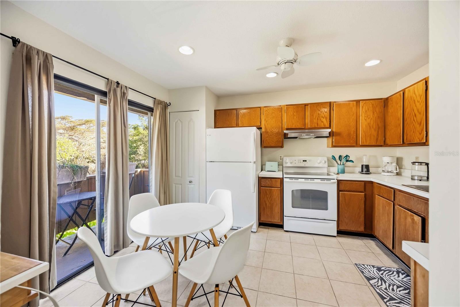 PELICAN COVE XVI - Residential Lease