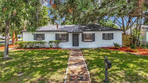 Photo of 4202 W Bay Vista Avenue, Tampa, FL 33611 (MLS # S5129338)