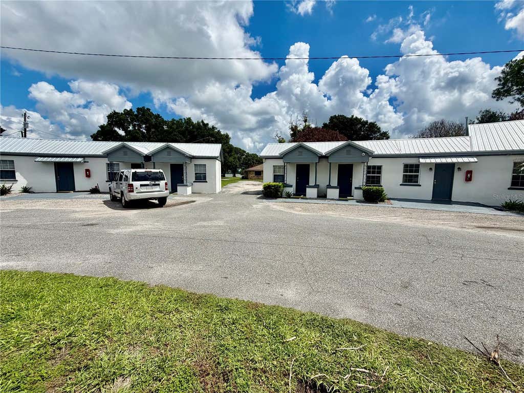 Photo of 1702 Us Highway 92 W, Auburndale, FL 33823 (MLS # L4963226)