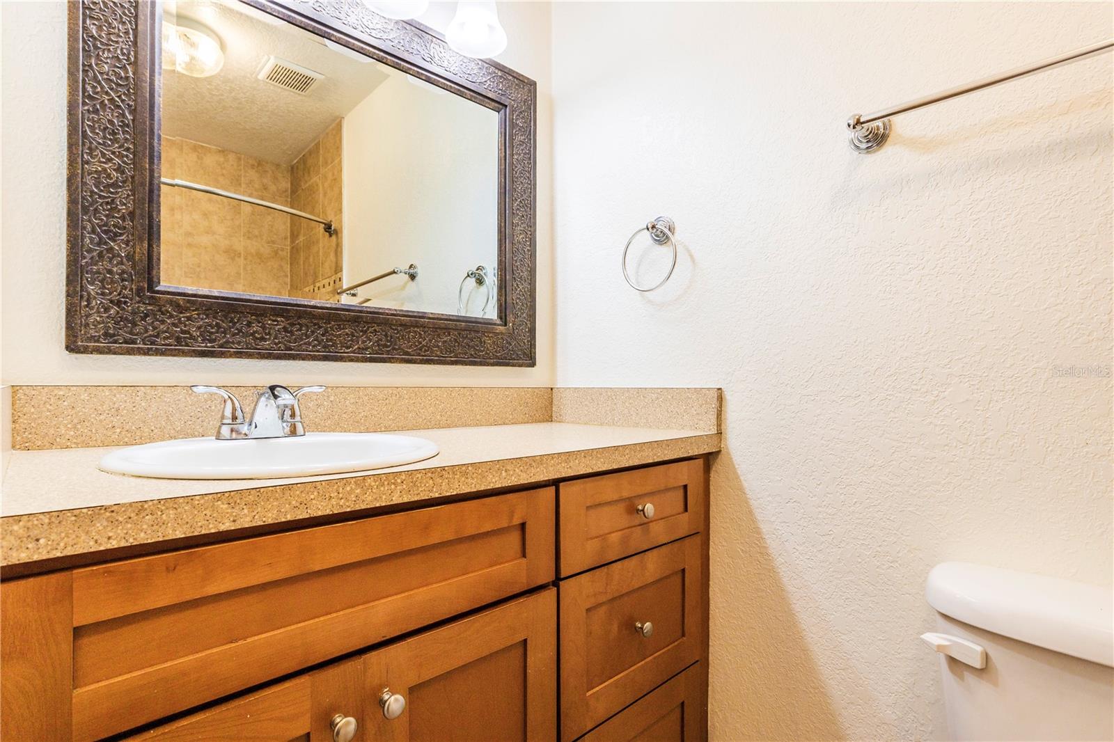 PARKVIEW VILLAGE - Residential Lease