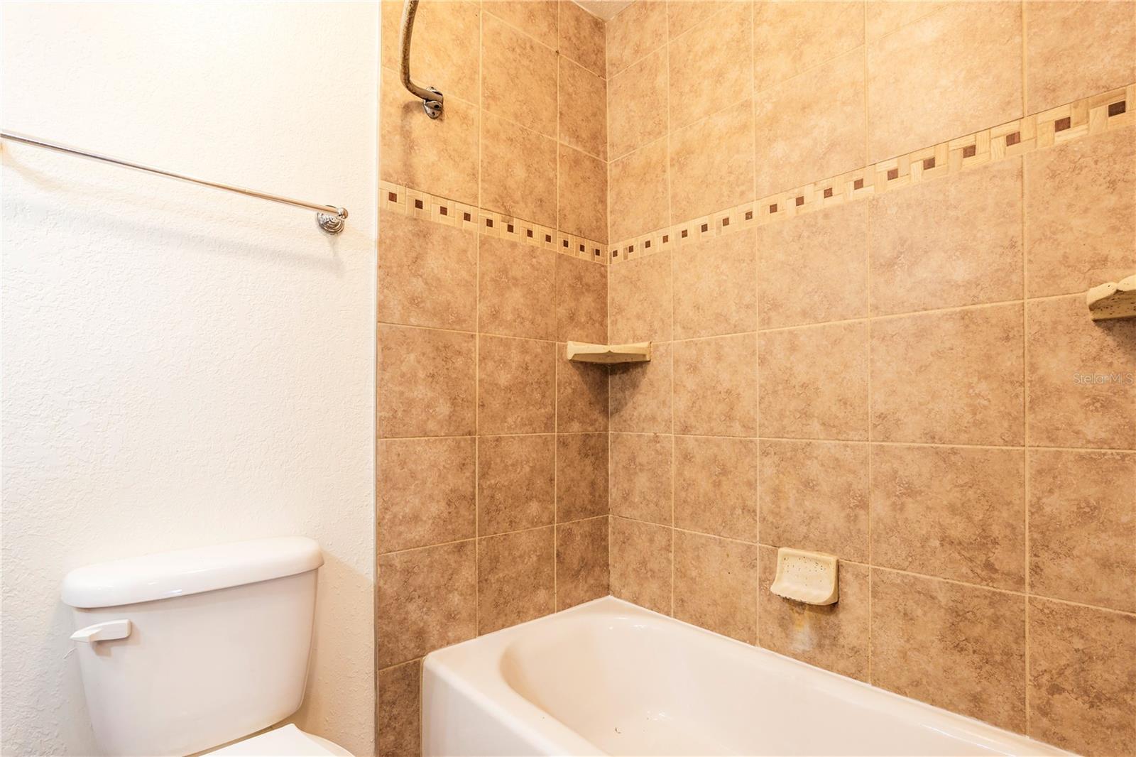 PARKVIEW VILLAGE - Residential Lease