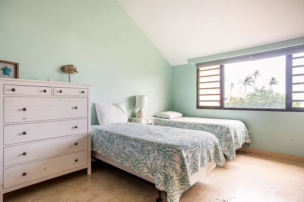 BEACH VILLAGE - Residential