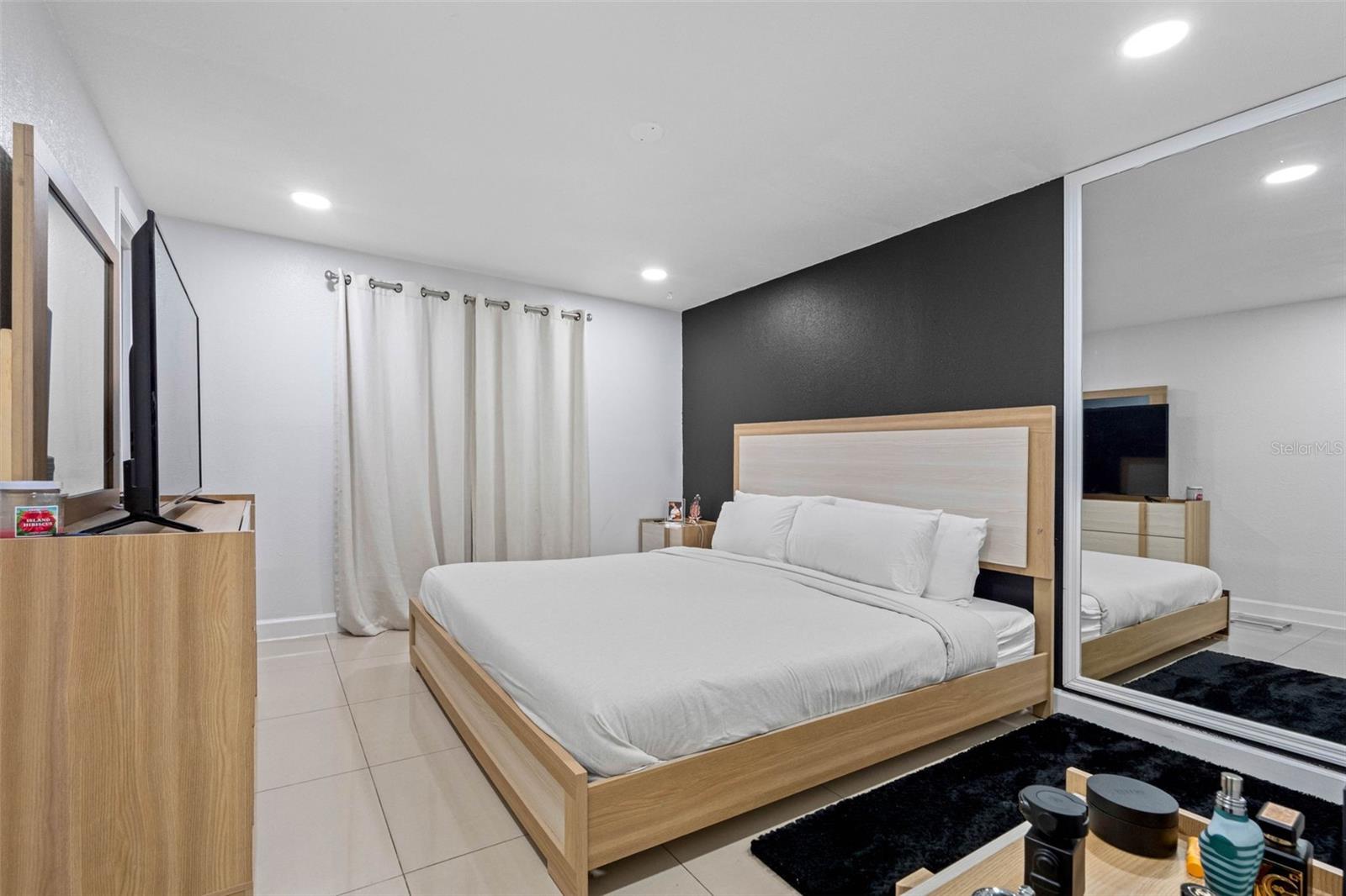 TIMBERLANE SUB UNIT 2 - Residential