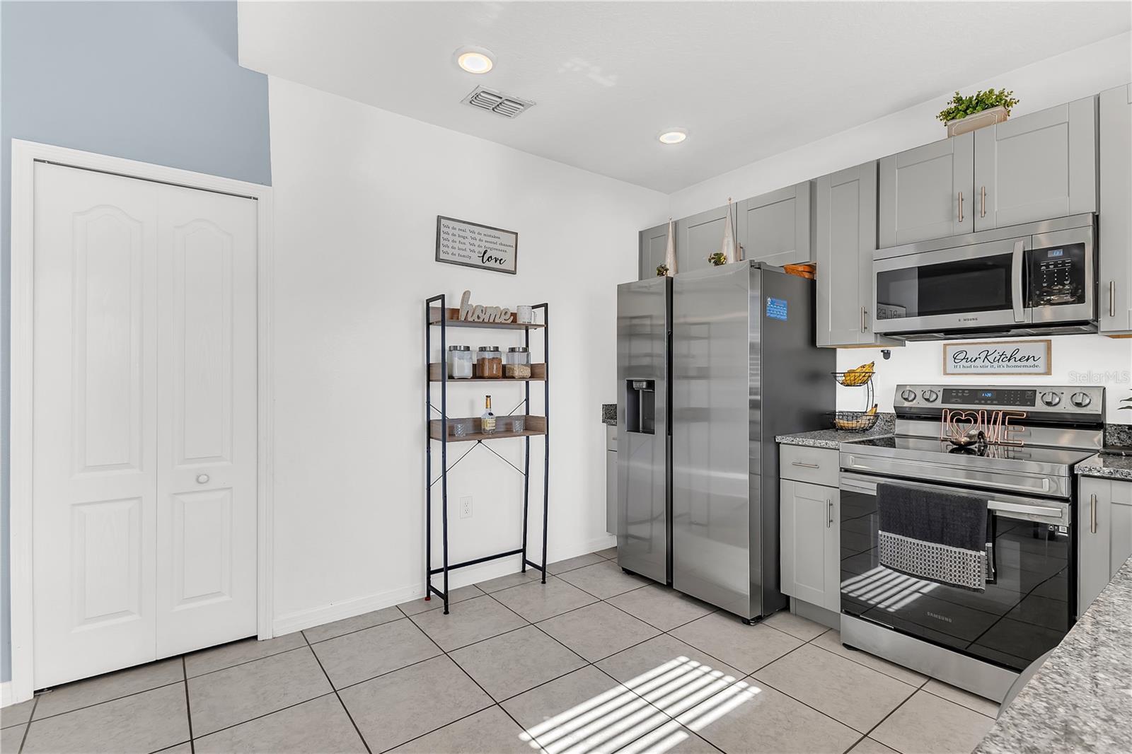 POINCIANA NBRHD 04 VILLAGE 07 - Residential