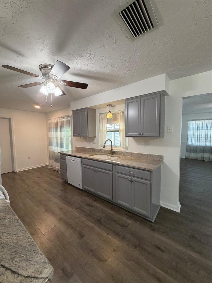 BEVERLY HILLS UNIT 06 - Residential
