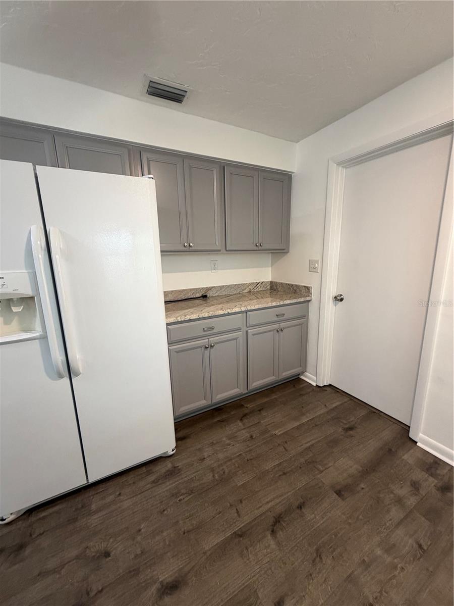 BEVERLY HILLS UNIT 06 - Residential