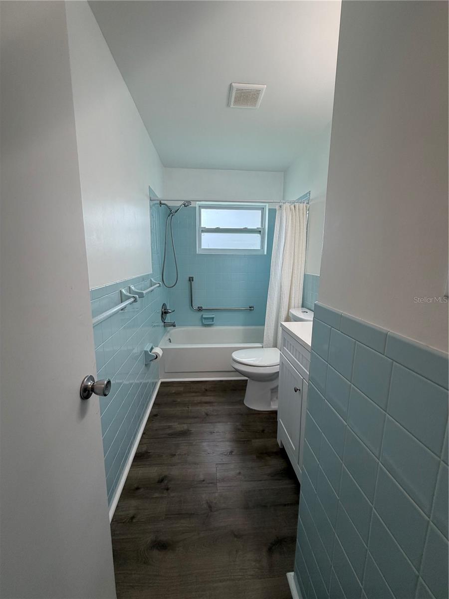 BEVERLY HILLS UNIT 06 - Residential