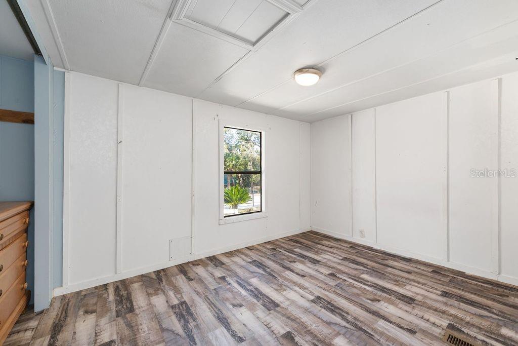 WOODS & LAKES - Residential