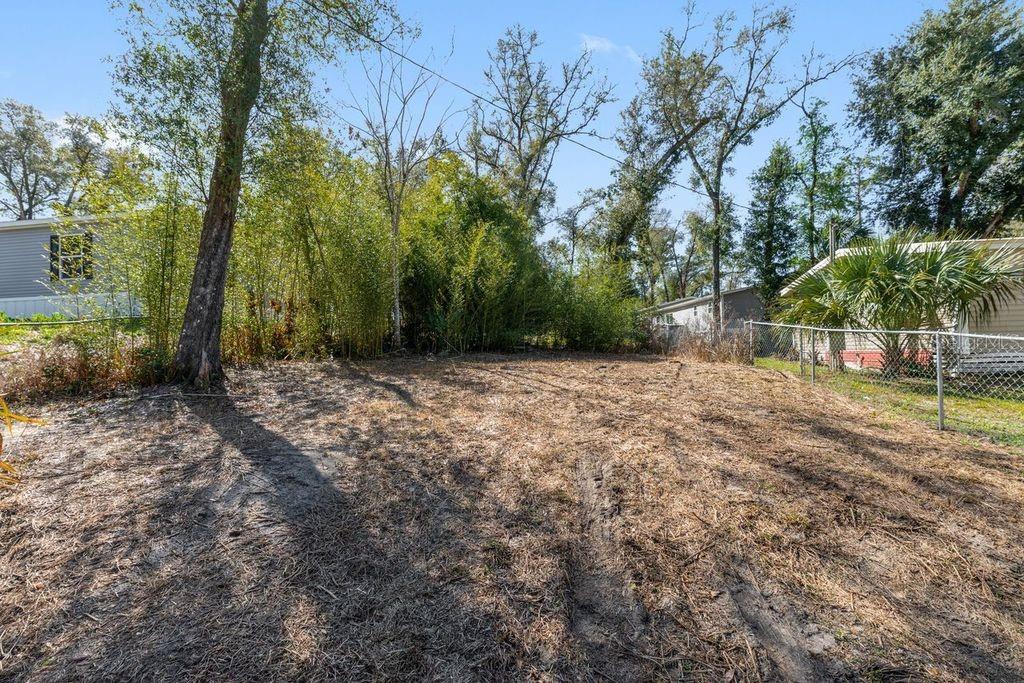 WOODS & LAKES - Residential