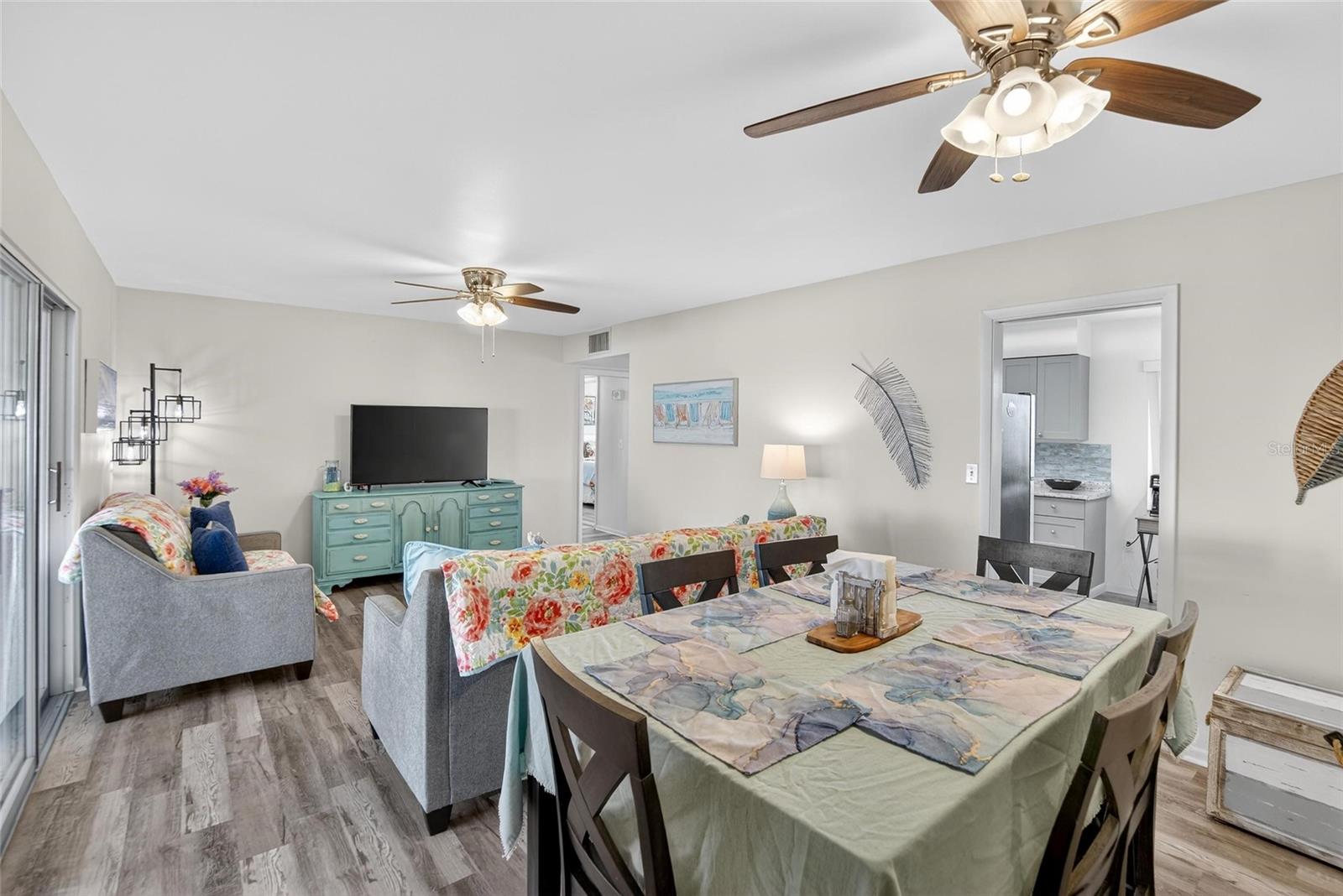 DEL WEBBS SUN CITY FLORIDA UN - Residential