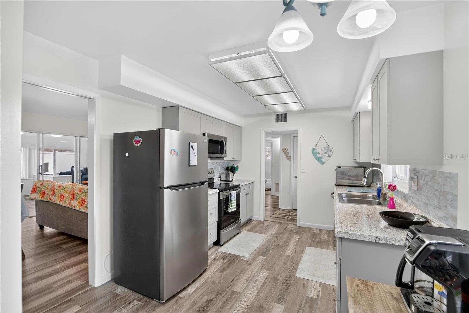 DEL WEBBS SUN CITY FLORIDA UN - Residential