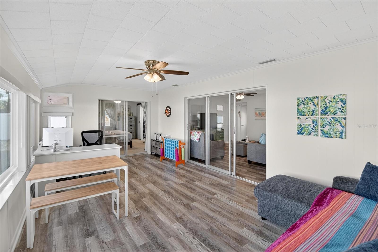 DEL WEBBS SUN CITY FLORIDA UN - Residential