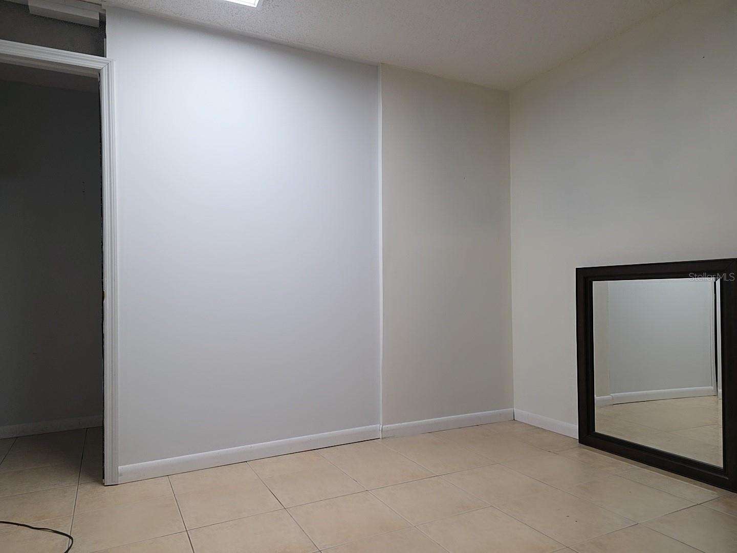 SWEETWATER TWNHM CONDO PH1 - Residential